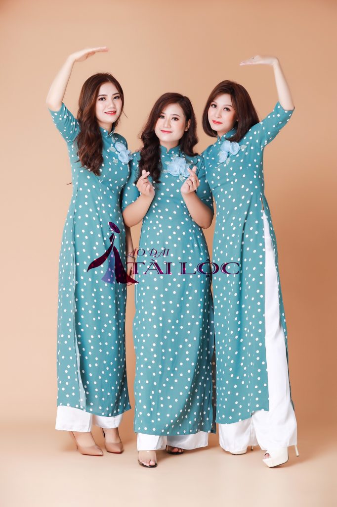 Áo dài bưng quả xanh Áo dài bưng quả xanh
