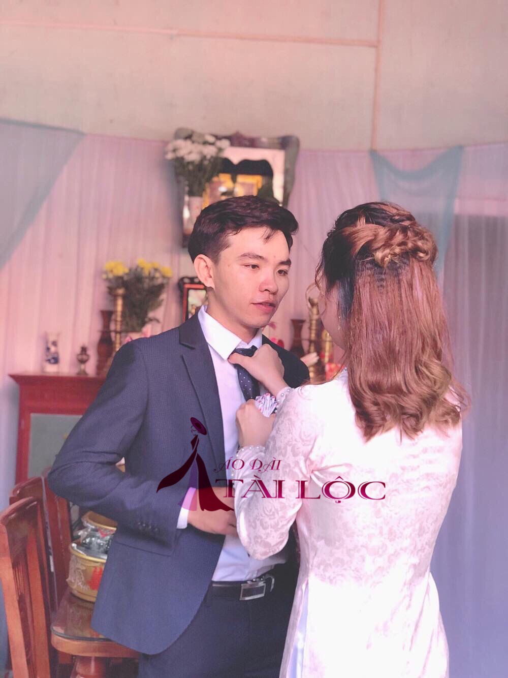 Hãy lựa chọn 1 bộ áo dài đẹp để ngày cưới thêm lung linh hơn Hãy lựa chọn 1 bộ áo dài đẹp để ngày cưới thêm lung linh hơn