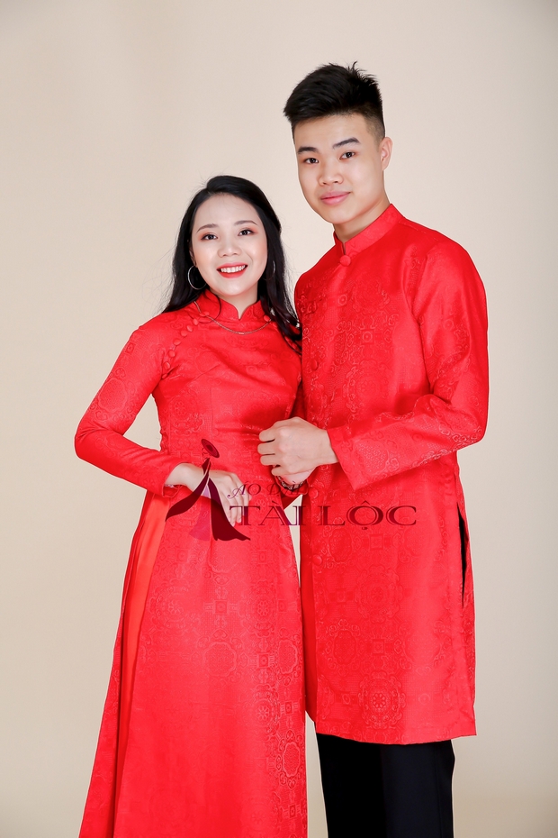 Áo dài cưới đỏ gấm