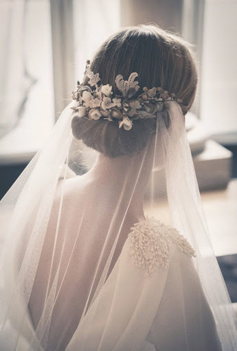 Top 10 phụ kiện tóc cho cô dâu tỏa sáng trong ngày cưới l NamTay  Nắmtayvn