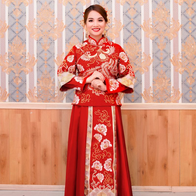 Những lưu ý khi thuê váy cưới Trung Quốc truyền thống