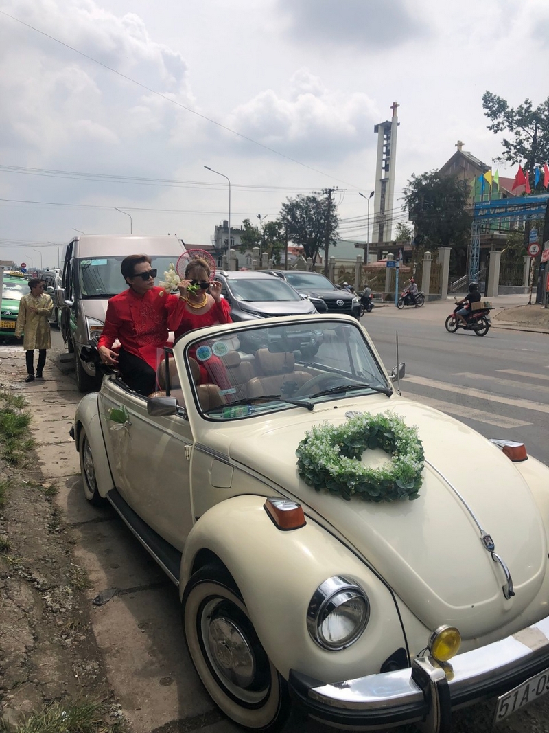 Cho thuê hoa giả trang trí xe cưới giá rẻ ở TPHCM | Tài Lộc - Áo ...